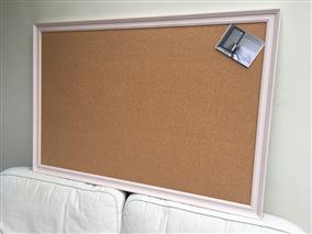 'Calamine' Super Size Cork Pinboard w. Traditional Frame