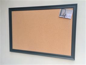 'Studio Green' Giant Size Quality Noticeboard with Traditional Frame