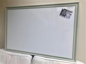 'Mizzle' Super Size Magnetic Whiteboard w. Traditional Frame