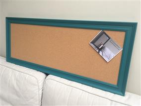 'Vardo' Long Cork Pin Board w. Traditional Frame