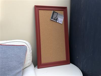 'Incarnadine' Large Cork Pin Board w. Traditional Frame